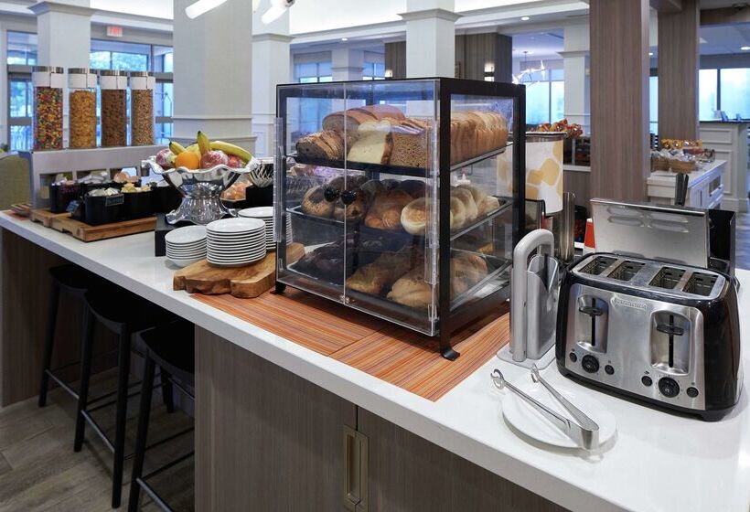 ホテル Hilton Garden Inn Evansville