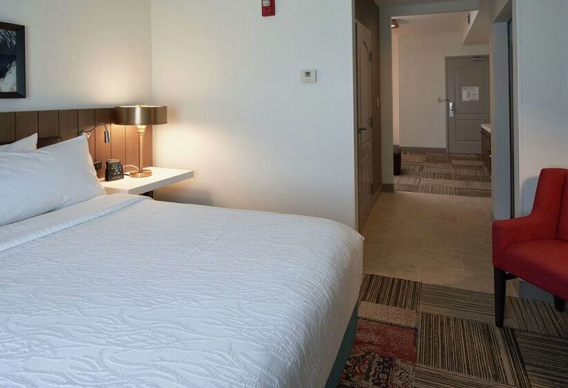 ホテル Hilton Garden Inn Evansville