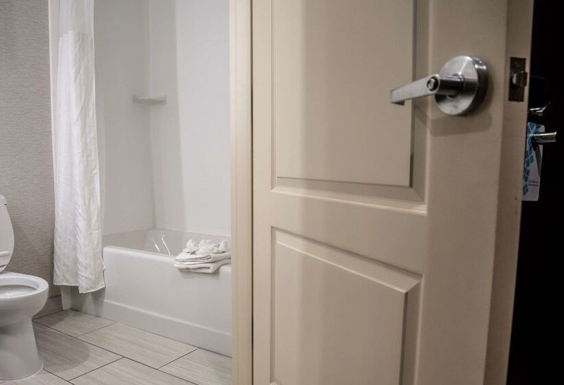 فندق Hilton Garden Inn Fayetteville Fort Liberty