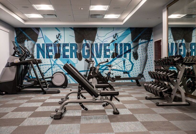 فندق Hilton Garden Inn Fayetteville Fort Liberty