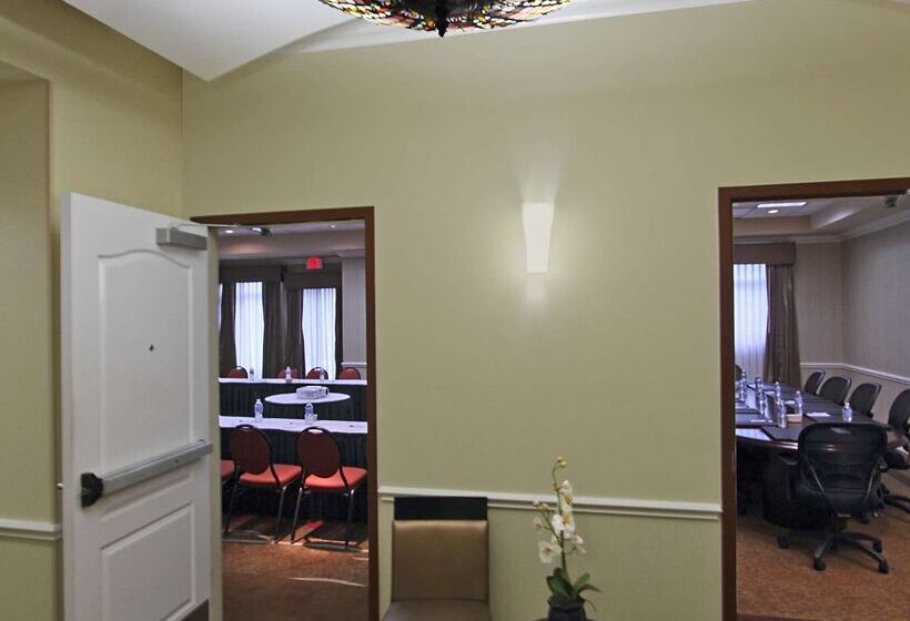 فندق Hilton Garden Inn Fort Lauderdale Airport Cruise Port