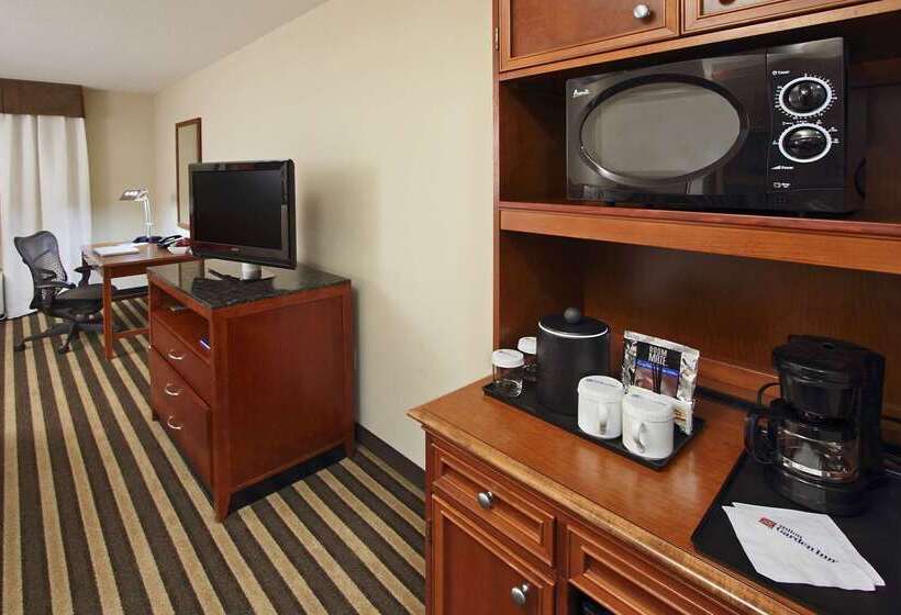 فندق Hilton Garden Inn Fort Lauderdale Airport Cruise Port