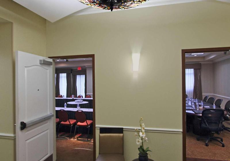 فندق Hilton Garden Inn Fort Lauderdale Airport Cruise Port