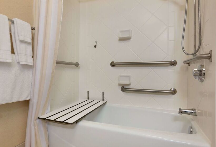 Отель Hilton Garden Inn Fredericksburg