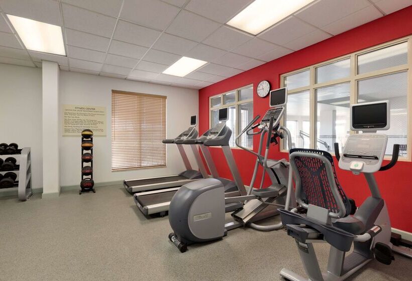 Отель Hilton Garden Inn Fredericksburg