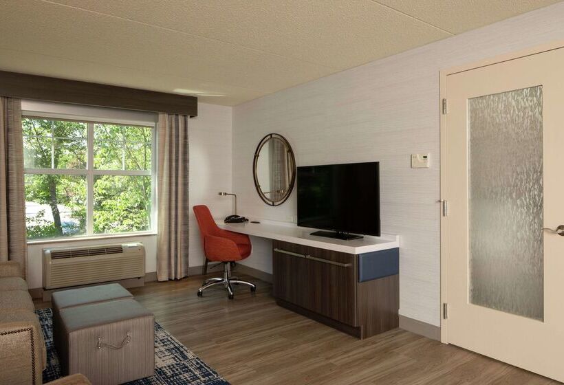 בית מלון כפרי Hilton Garden Inn Freeport Downtown