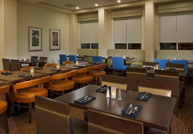 هتل Hilton Garden Inn Gainesville