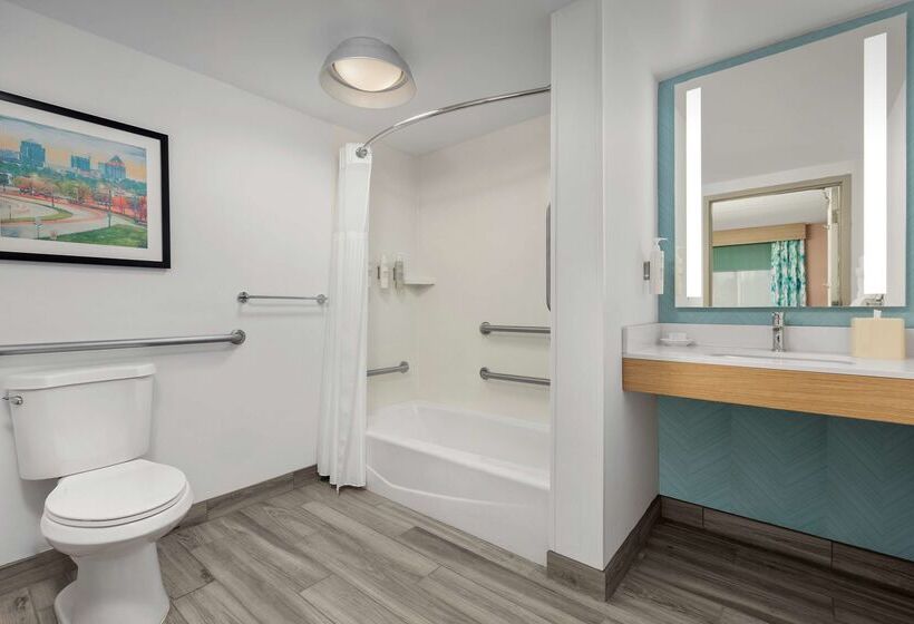 호텔 Hilton Garden Inn Greensboro