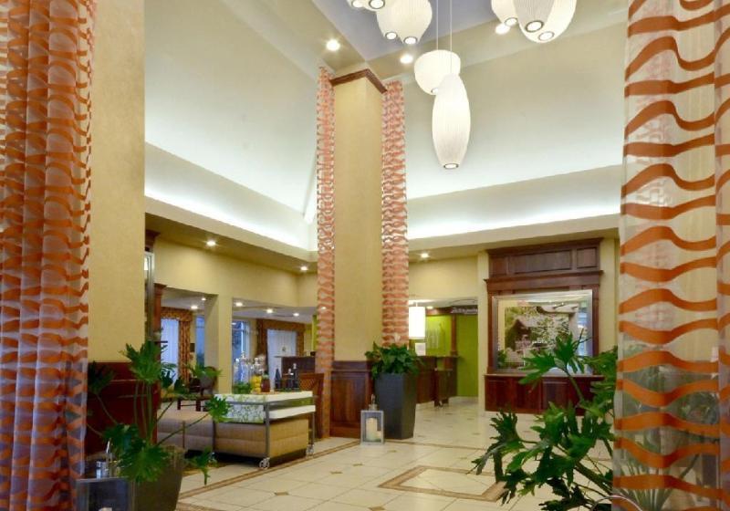 هتل Hilton Garden Inn Greensboro