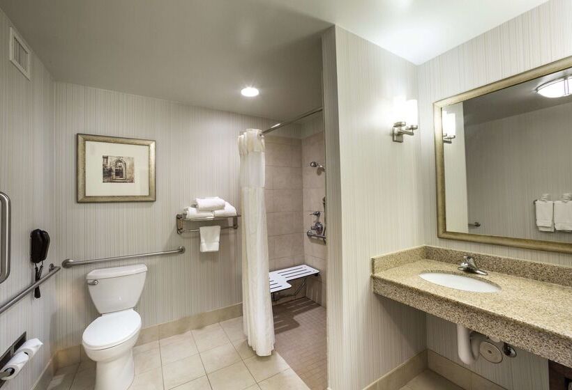 酒店 Hilton Garden Inn Hampton Coliseum Central