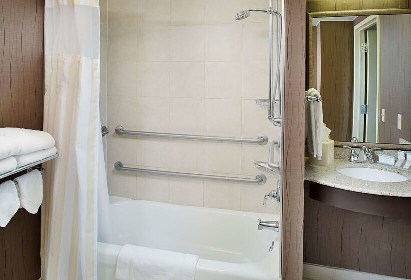 هتل Hilton Garden Inn Hartford North/bradley Int L Airport