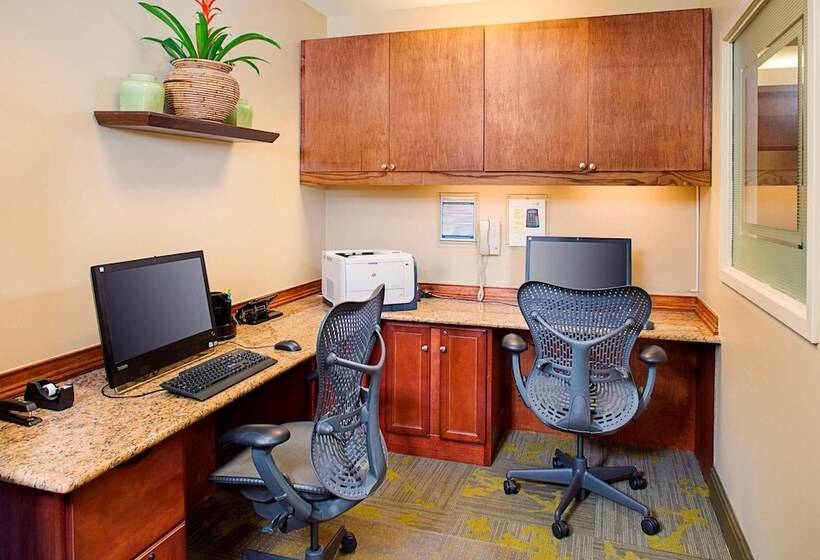 هتل Hilton Garden Inn Hartford North/bradley Int L Airport