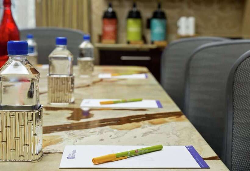 בית מלון כפרי Hilton Garden Inn Houston Nw/willowbrook