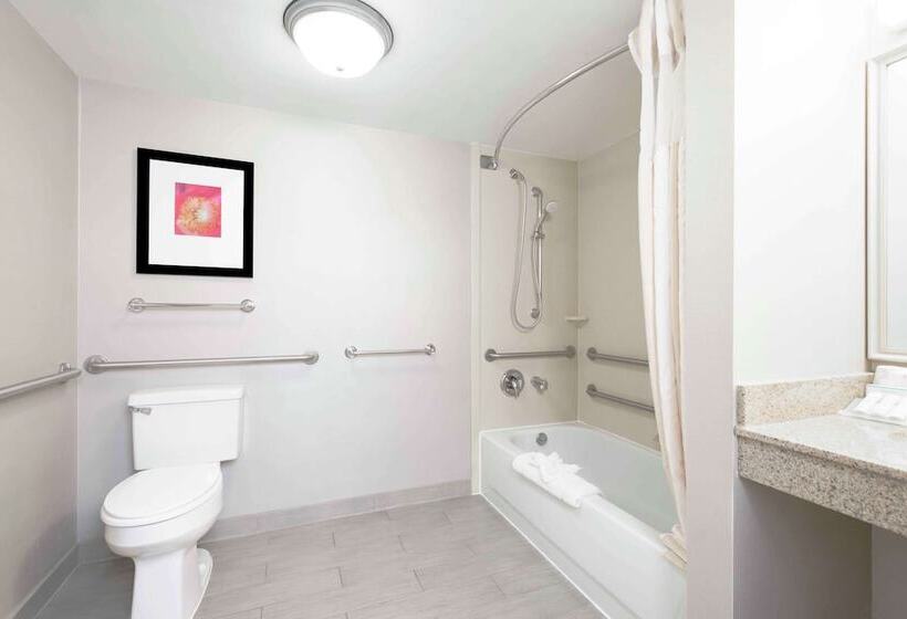 فندق Hilton Garden Inn Independence