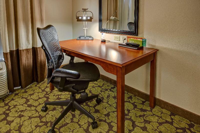 בית מלון כפרי Hilton Garden Inn Indianapolis Northeast/fishers