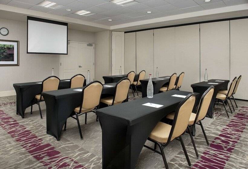 ホテル Hilton Garden Inn Knoxville West/cedar Bluff