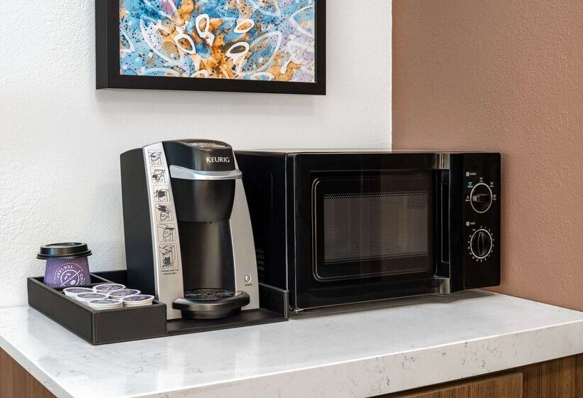 هتل Hilton Garden Inn Montgomery East