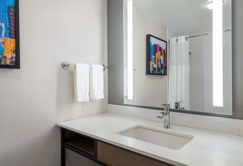 Отель Hilton Garden Inn Montgomery East