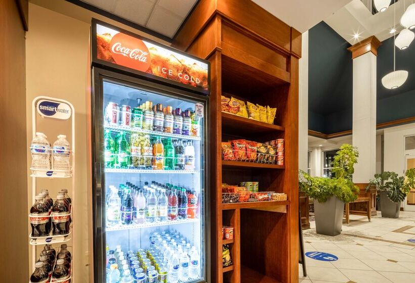 هتل Hilton Garden Inn Mystic/groton