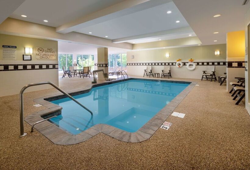 هتل Hilton Garden Inn Mystic/groton