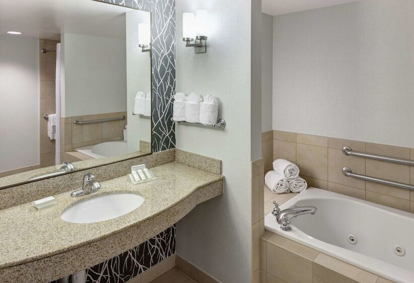 فندق Hilton Garden Inn Naperville/warrenville