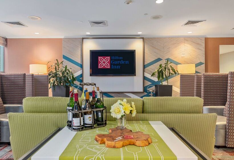 هتل Hilton Garden Inn New Orleans French Quarter/cbd