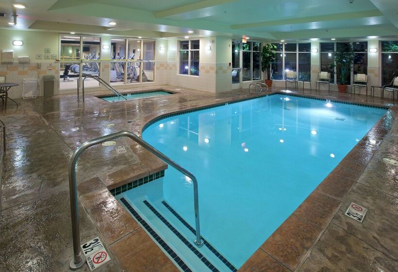 בית מלון כפרי Hilton Garden Inn Ontario/rancho Cucamonga