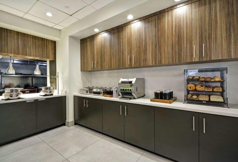 فندق Hilton Garden Inn Panama City