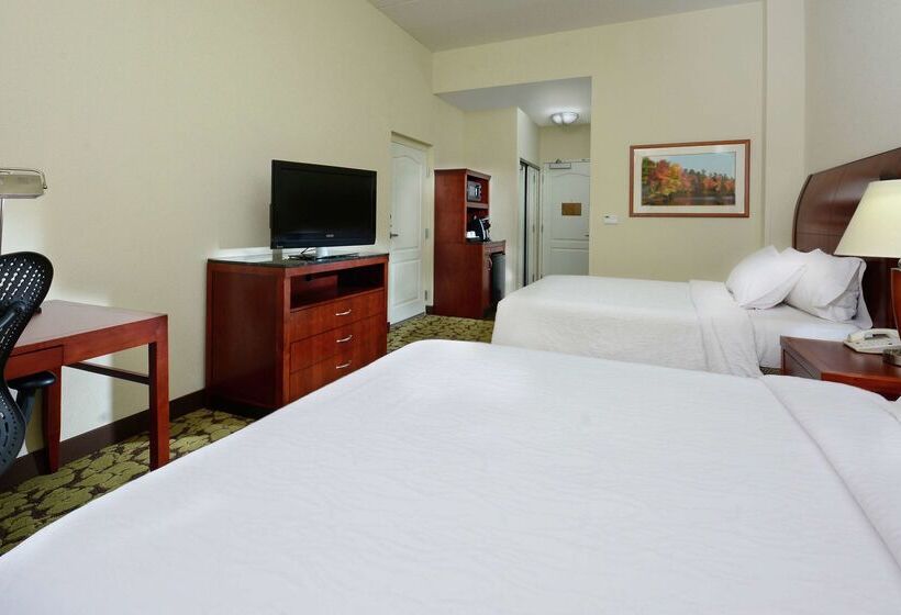 ホテル Hilton Garden Inn Raleigh Capital Blvd I540