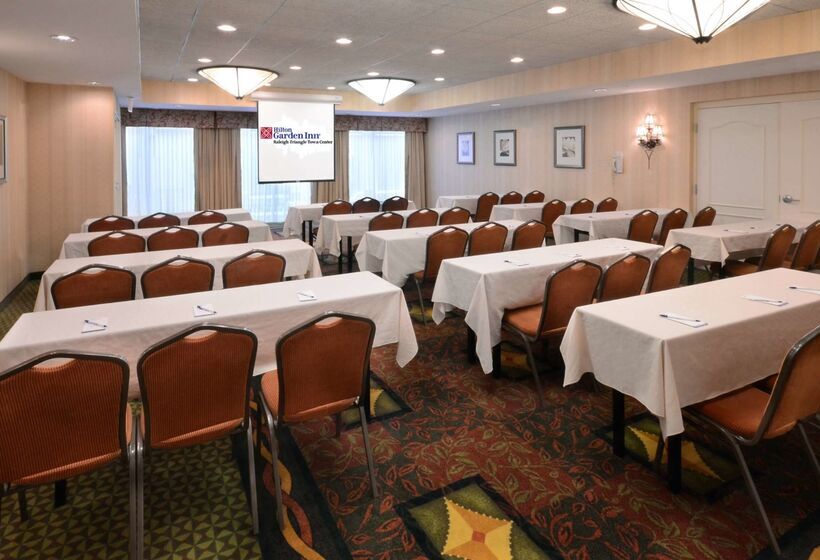 ホテル Hilton Garden Inn Raleigh Capital Blvd I540