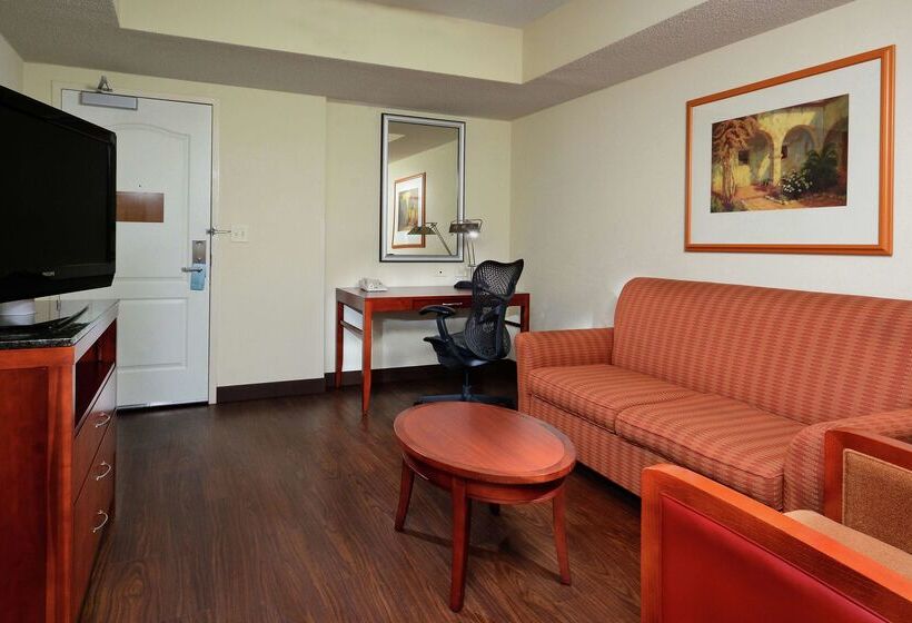 ホテル Hilton Garden Inn Raleigh Capital Blvd I540