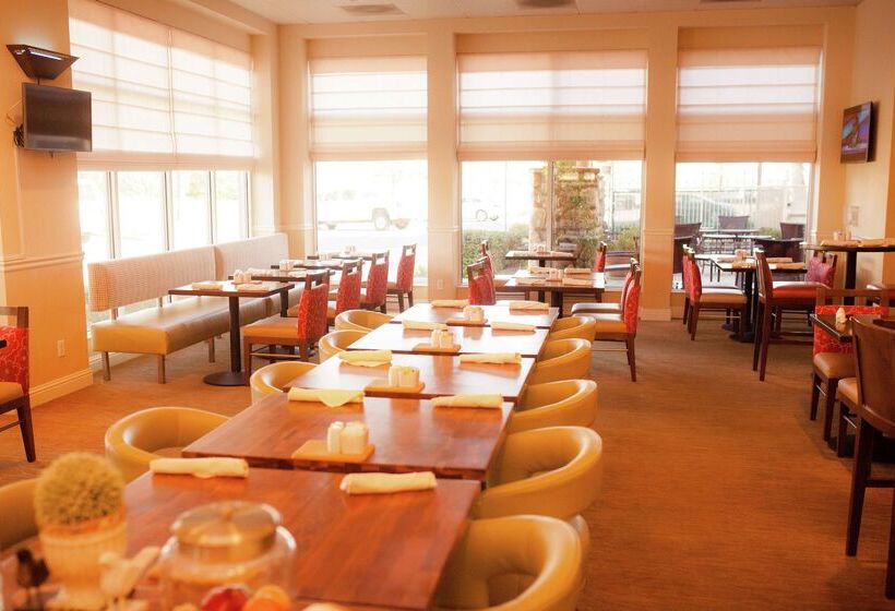 فندق Hilton Garden Inn Redding