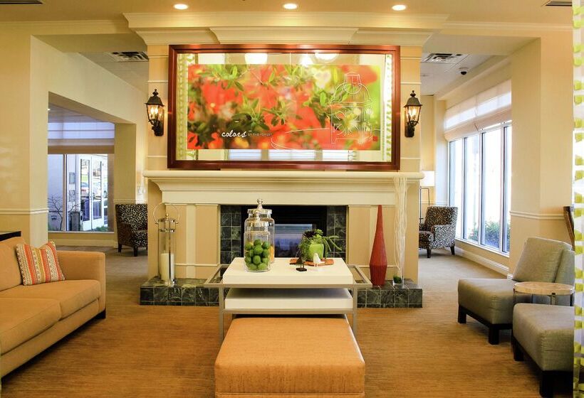 فندق Hilton Garden Inn Redding