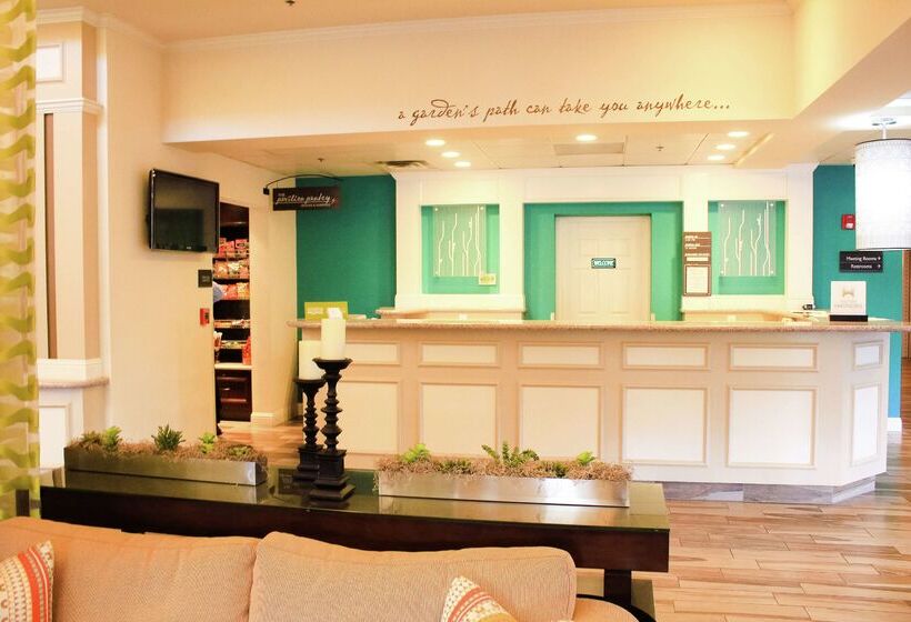 فندق Hilton Garden Inn Redding