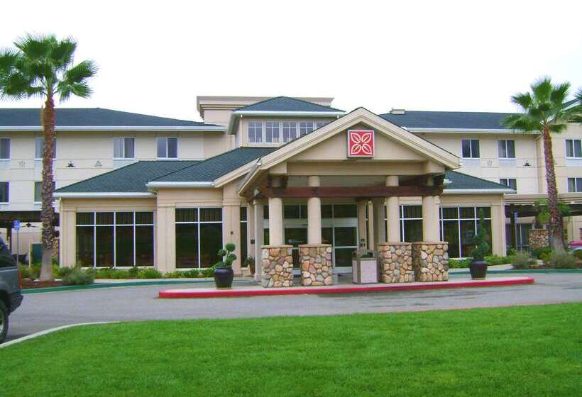 فندق Hilton Garden Inn Redding