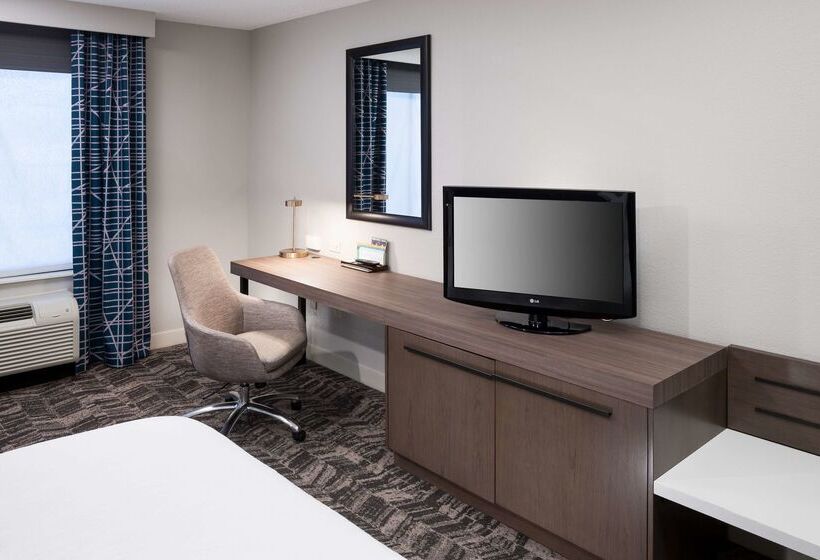 هتل Hilton Garden Inn Savannah Airport