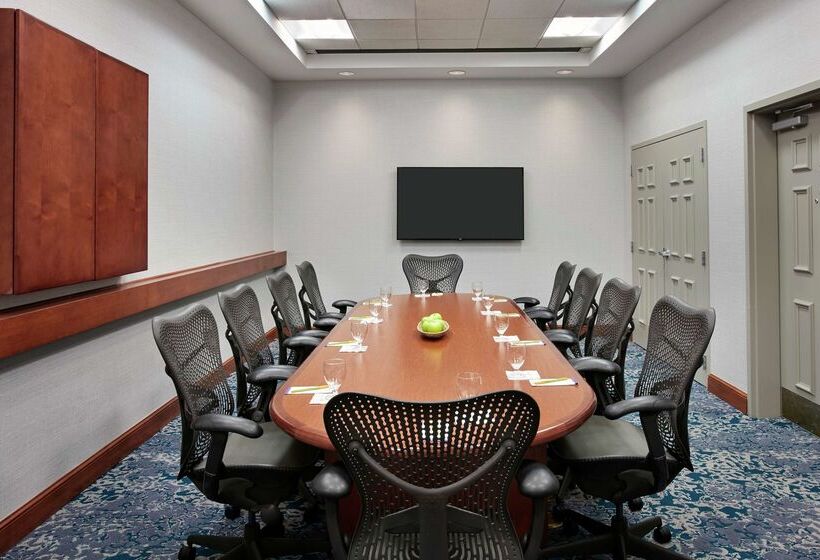 هتل Hilton Garden Inn Schaumburg