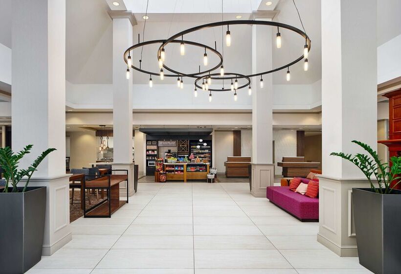هتل Hilton Garden Inn Schaumburg