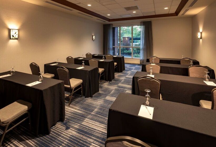 فندق Hilton Garden Inn Seattle  Issaquah