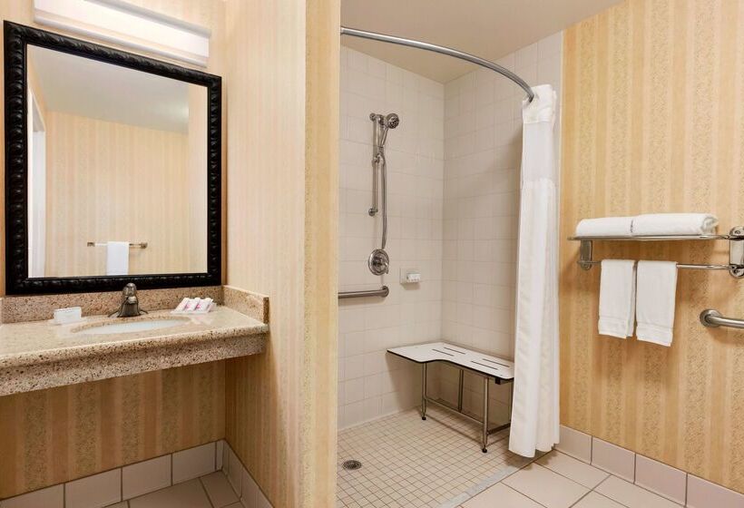 فندق Hilton Garden Inn Solomons