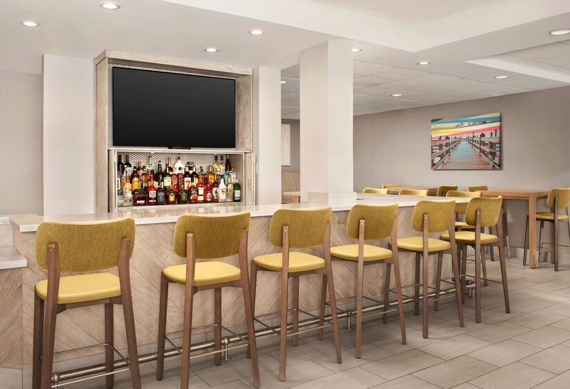 فندق Hilton Garden Inn Solomons