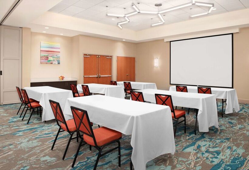 فندق Hilton Garden Inn Solomons