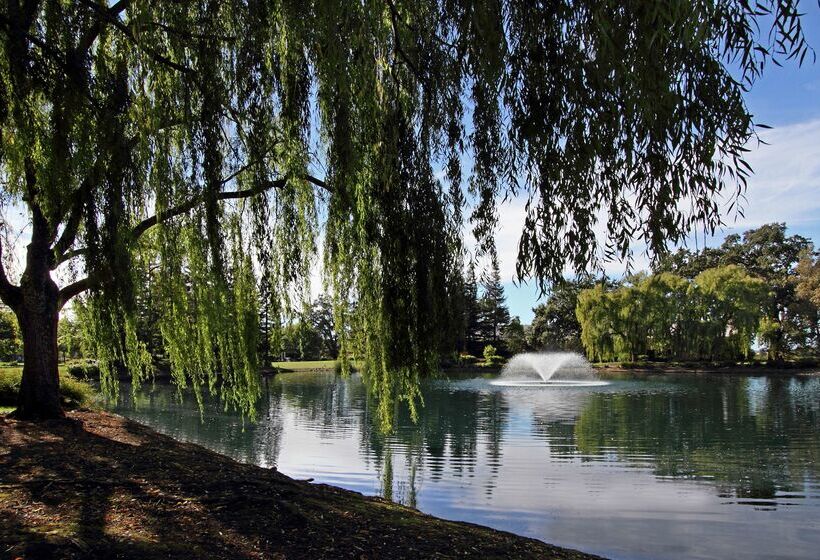 فندق Hilton Garden Inn Sonoma County Airport