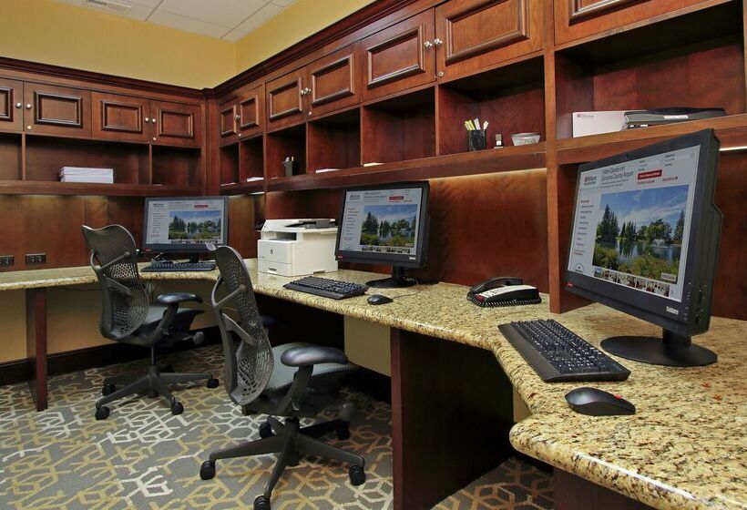 فندق Hilton Garden Inn Sonoma County Airport