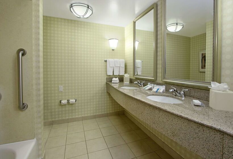 فندق Hilton Garden Inn Sonoma County Airport