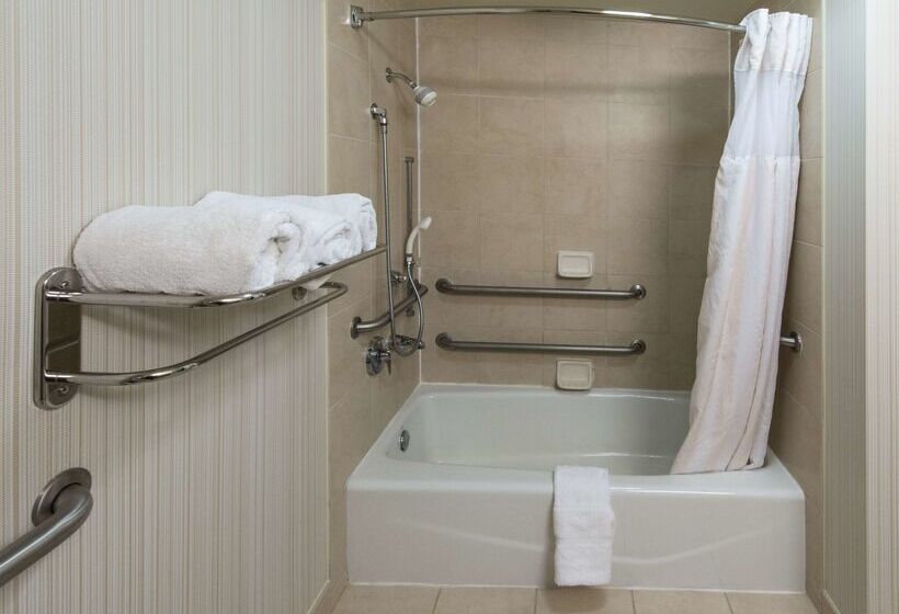 בית מלון כפרי Hilton Garden Inn Tallahassee Central