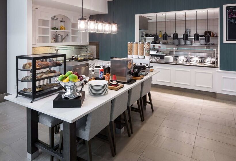 هتل Hilton Garden Inn Tucson Airport