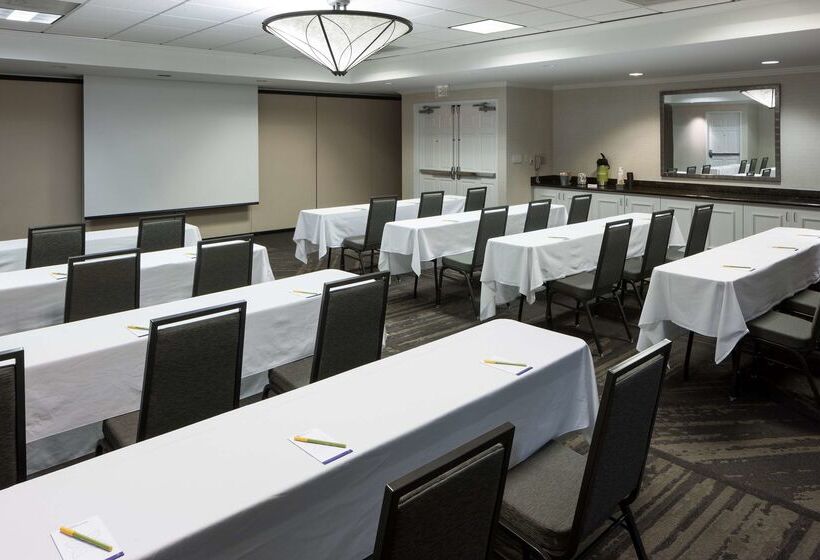 هتل Hilton Garden Inn Tucson Airport