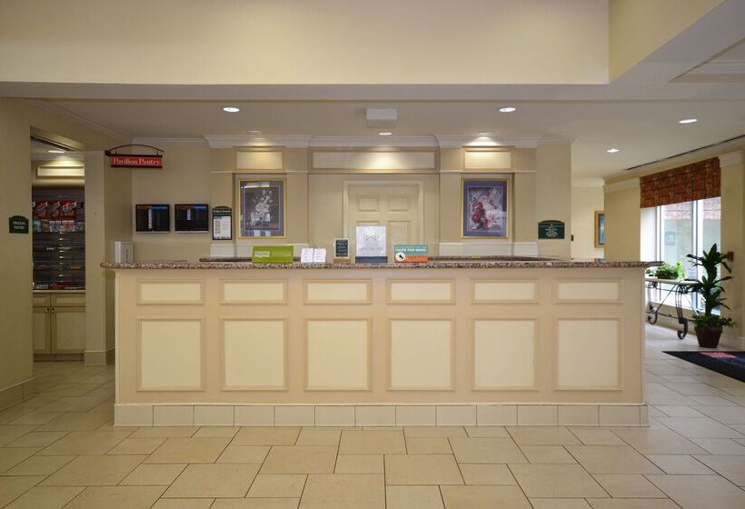 فندق Hilton Garden Inn Tulsa Airport