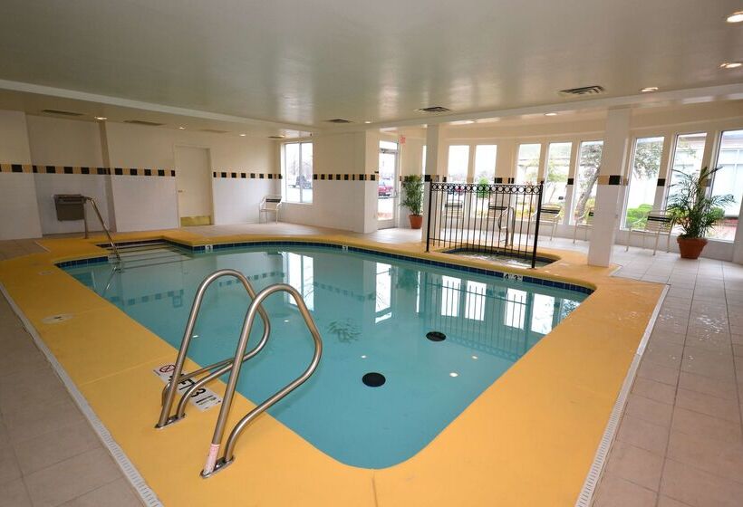 فندق Hilton Garden Inn Tulsa Airport